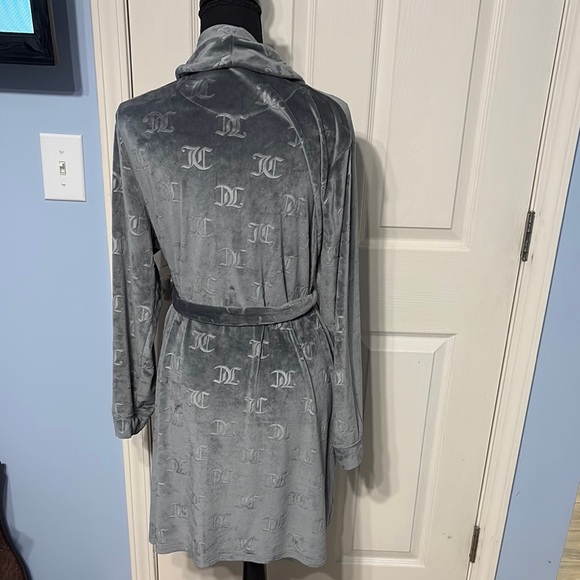 Juicy Couture Gray Robe - Picture 4 of 6